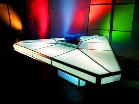 72" Triangular Light Box Table